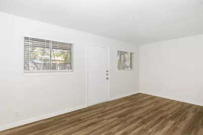 609 E 45th Street #104, Austin, TX 78751 - Photo 5