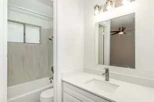 609 E 45th St, Austin, TX 78751 - Photo 9