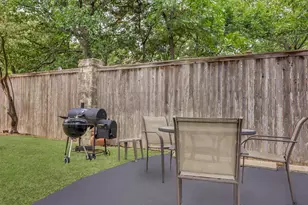 609 E 45th St, Austin, TX 78751 - Photo 13