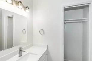 609 E 45th St, Austin, TX 78751 - Photo 11