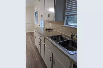 5904 Burlington Court, Austin, TX 78727 - Photo 7