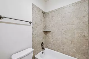 7801 Turnback Ledge Trail, Lago Vista, TX 78645 - Photo 23