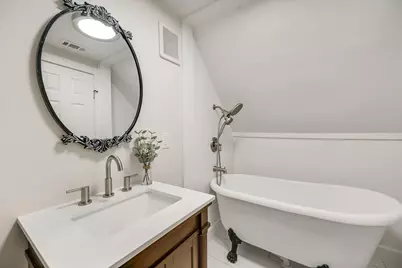 1002 Chestnut Street #D, Bastrop, TX 78602 - Photo 9