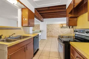 15803 Wildwood Trail, Austin, TX 78734 - Photo 7