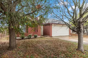 281 Leonardo St, Kyle, TX 78640 - Photo 3