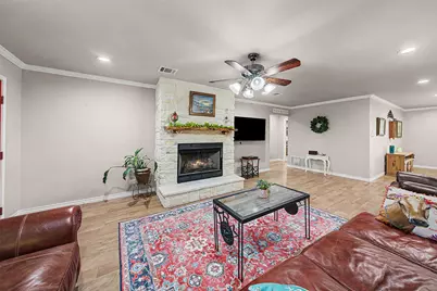 1601 Sunset Circle, Cameron, TX 76520 - Photo 9