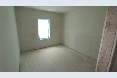 112 W Ila Street, Elgin, TX 78621 - Photo 5