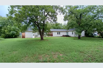 112 W Ila Street, Elgin, TX 78621 - Photo 15