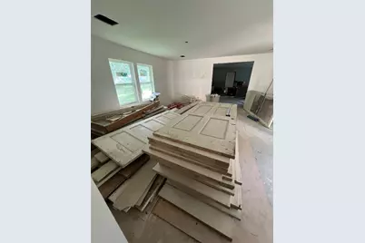 112 W Ila Street, Elgin, TX 78621 - Photo 25