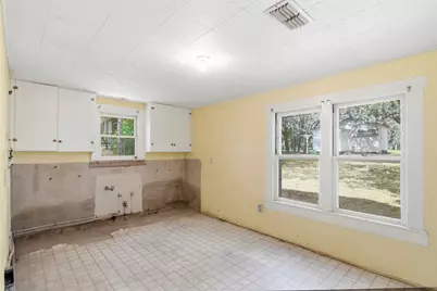 1260 Magers Road, Concan, TX 78801 - Photo 15