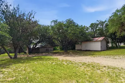 1260 Magers Road, Concan, TX 78801 - Photo 5