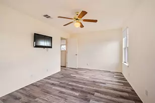 104 Pond Way, Hutto, TX 78634 - Photo 17