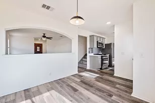 104 Pond Way, Hutto, TX 78634 - Photo 9