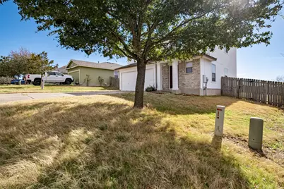 104 Pond Way, Hutto, TX 78634 - Photo 3