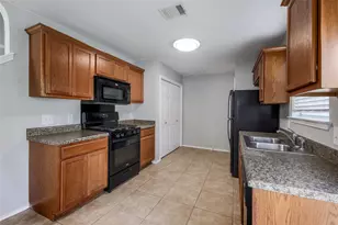 1715 Lost Maples Loop, Cedar Park, TX 78613 - Photo 11