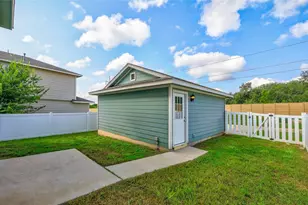 1715 Lost Maples Loop, Cedar Park, TX 78613 - Photo 23