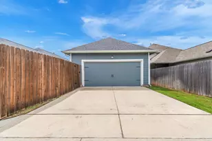124 Zion Dr, Kyle, TX 78640 - Photo 31