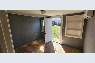 504 W Luce Street, Llano, TX 78643 - Photo 9