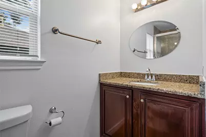 1611 E 13th Street #B, Austin, TX 78702 - Photo 13