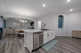 101 Gunther Way, Taylor, TX 76574 - Photo 5