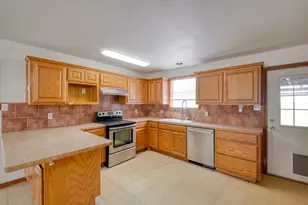 2701 Windy Ridge Rd, Taylor, TX 76574 - Photo 9