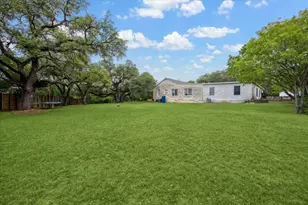 500 N Bluff Dr, Austin, TX 78745 - Photo 13