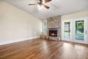 8509 Slant Oak Dr, Austin, TX 78729 - Photo 7