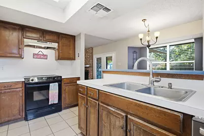 8509 Slant Oak Drive, Austin, TX 78729 - Photo 11