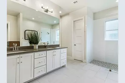 170 Bunker Ranch Boulevard #16, Dripping Springs, TX 78620 - Photo 11