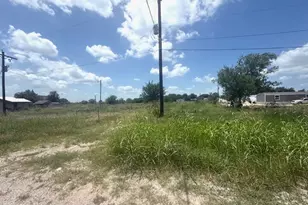 503 W Brook St, Bartlett, TX 76511 - Photo 1