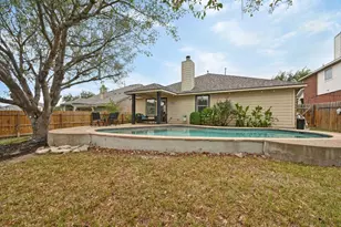 106 Pecanwood N, Kyle, TX 78640 - Photo 25