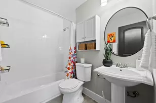 3001 Maplelawn Cir, Austin, TX 78723 - Photo 5