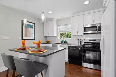 3001 Maplelawn Circle, Austin, TX 78723 - Photo 3