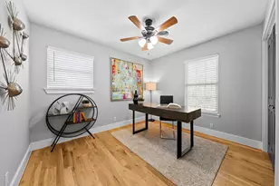 3001 Maplelawn Cir, Austin, TX 78723 - Photo 9