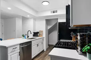 1315 Southport Dr, Austin, TX 78704 - Photo 9