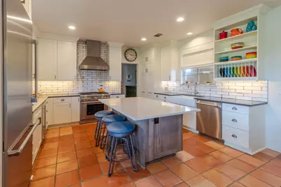 515 East Trail, Spicewood, TX 78669 - Photo 15