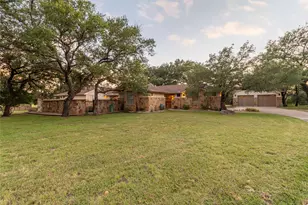 515 E Trail, Spicewood, TX 78669 - Photo 9