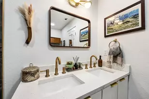 1616 Webberville Rd, Austin, TX 78721 - Photo 23