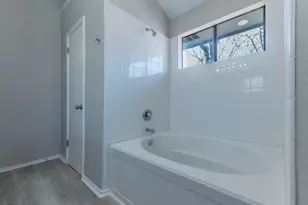 1807 Parkwood Dr, Leander, TX 78641 - Photo 17