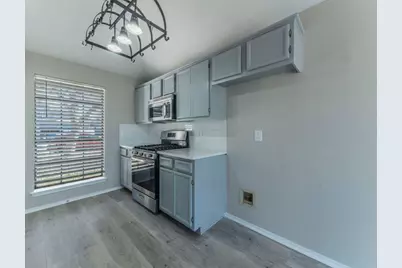 1807 Parkwood Drive, Leander, TX 78641 - Photo 11