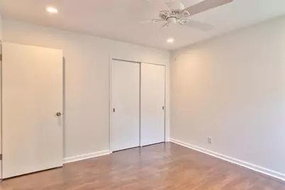 8107 Lazy Lane, Austin, TX 78757 - Photo 25