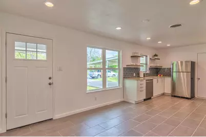 8107 Lazy Lane, Austin, TX 78757 - Photo 7