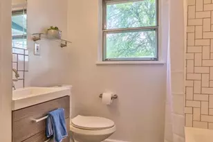 8107 Lazy Ln, Austin, TX 78757 - Photo 19