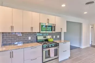 8107 Lazy Ln, Austin, TX 78757 - Photo 9