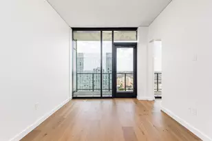 610 Davis St, Austin, TX 78701 - Photo 13