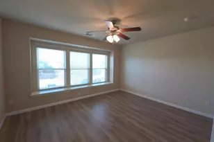 4618 Senda Ln, Austin, TX 78725 - Photo 5