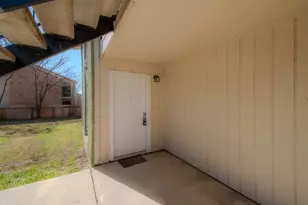 100 Uhland Rd, San Marcos, TX 78666 - Photo 17