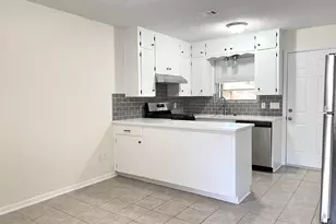 2305 Western Trails Blvd, Austin, TX 78745 - Photo 13