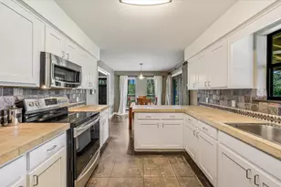 101 Chapparal Dr, Wimberley, TX 78676 - Photo 7