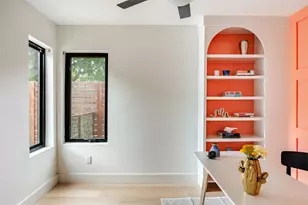 2202 E 2 1/2 St, Austin, TX 78702 - Photo 15